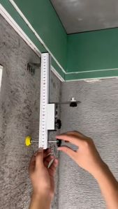 Giá treo máy laser thế hệ mới kèm thước đo giá treo gắn tường tiện lợi (thước 27cm)