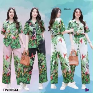 B20544 Set 2 ชิ้น เสื้อเชิ้ตฮาวายแขนสั้น ลายใบไม้ + กางเกงขายาวลายใบไม้ Set of 2 pieces: shed Hawaiian shirt leaf pattern + long pants leaf pattern.