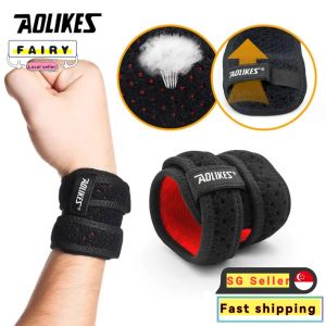 (SG Seller) Aolikes Adjustable Wristband Wrist Compression Strap and Wrist Brace Sport Wrist Support for Fitness Weightlifting BasketballTendonitis #7932