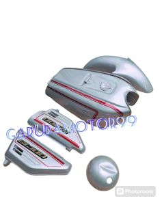 Body honda gl 100 gl cepek gl 125 tangki impor pres pabrika set cover aki spakbor depan ninja R/RR set batok depan 57 inc bisa buat daymaker.