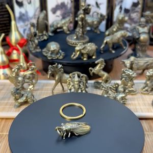 Tượng Đồng Thau Hình Ve Sầu - Kích Thước: 3.8 x 2.1cm