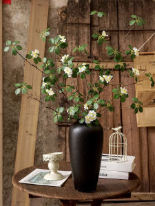 ใบบัวอ่อนปลอม ดอกไม้เทียม ตกแต่งห้องนั่งเล่น โต๊ะทานอาหาร ไม้ประดับดอกไม้แห้งแบบสังเคราะห์ ไม้ประดับดอกไม้ผ้าไหม ต้นไม้เขียว ดอกไม้เทียม เครื่องประดับตกแต่ง