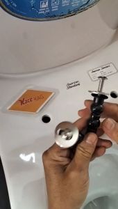 [HCM]Ốc nắp cầu liền khối LInax KAG-NB08 ốc Inox gắn nắp đậy cầu  American ốc nở nắp Toto đế cao su dài dùng cho 100% chắc chắn sử dụng tốt