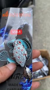 MỒI LURE TẮC KÈ HOA VIP1 THÁI LAN NẶNG 7G DÀI 4CM ĐI NỔI PHÔI CAO SU DẦY MỀM DAI