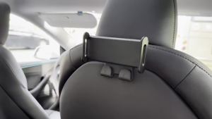 For Tesla Model 3/Y 2025-2020 2026 Back Seat Phone Holder with 2 Hooks 360° Rotate Stand Auto Headrest Bracket For Tablet iPad
