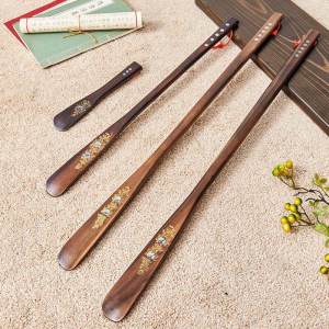 Long Handle Wooden Shoe Horn for Home Use Pregnant Women Easy to Wear Shoes No Bending down Shoe Picker Elderly People Friendly