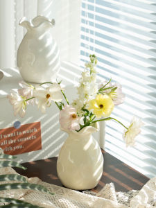 Elegant White Creamy Vase: Enhance Your Modern Nordic Style Living Room