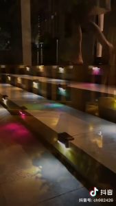 Lampu Dekorasi Hias Anak Tangga Pagar Sisi Jalan Taman Solar Sudut Siku Tenaga Surya LED Outdoor