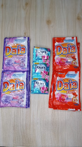 26pcs PAKET CUCI BAJU ( Daia Sachet 12 pcs + Downy 14 pcs )