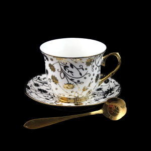 Bone China Coffee Cup Suit European Light Luxury Scandinavian Style For Home Ceramic British Afternoon Tea Flowering Tea Cup Spoons as the Gifts