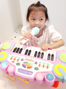 Yimi Electronic Keyboard Piano with Microphone Multi-functional Musical Instrument Toy