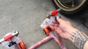 สแตนยกรถบิ๊กไบค์ มอไซค์ สแตนยกโช้คหน้า รถมอเตอร์ไซค์ Big Bike ขนาด 150-100Cc. เกรด A หนา 5 มิล ล้อหน้า มอเตอร์ไซค์ ยกโช๊คหน้า