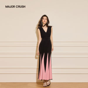 French Holiday Colorblock Fitted Sheath Dress