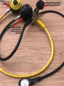 Diving Set with Primary and Secondary Head Pressure Gauge Regulator and Respirator