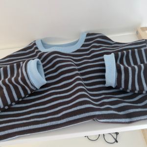 Winter New Style Korean Sea Salt Blue Collar Color Block Striped Womens Sweatshirt Soft round Neck Minnie Velvet Top