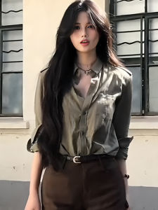 เสื้อเชิ้ตทำงานผ้าลินินหลวมๆ สไตล์เกาหลีสำหรับผู้หญิง ทรง POLO ปกโปโล แขนยาว ป้องกันรอยยับ ฤดูใบไม้ร่วง 2025