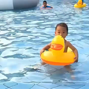 Phao Bơi Chống Lật Phao Trẻ Em Xỏ Chân Hình Con Vịt Quacker Float Đồ Chơi Dưới Nước Vận Động Duck