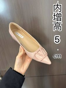 Giày Đơn Đế Cao Bằng Da Bóng Màu Hồng Cài Nút Kim Loại Cho Nữ Giày Thường Ngày Thoải Mái Mũi Giày Tròn Gót Trung Bình Chống Trượt