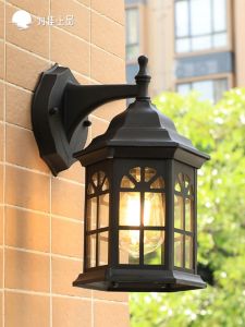 VINCAN | Waterproof Outdoor Wall Light