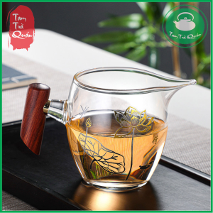 Tống trà thủy tinh chịu nhiệt khảm hoa sen 300ml