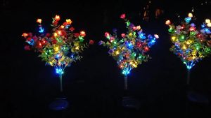 2PCS 7 Heads Solar Green Leaves with flowers LED Lamp/Waterproof Outdoor Solar Flower Lights /Garden Decorative Light/Lawn