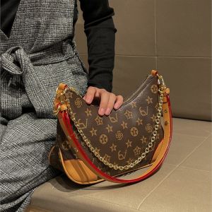 Light luxury brand womens handbag designer genuine leather retro underarm bag 2024 new high-end single shoulder crossbody bag