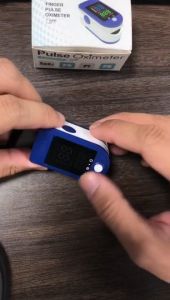 Pulse Oximeter Oxygen Monitor Finger Clip Meter Oxymeter Alat Cek Tahap Oksigen