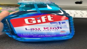 Gift nước lau kính chai 800ML