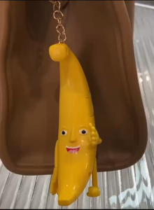 GANCI KUNCI BIG BANANA MUSIK 2IN1 BISA GANTI BATRE PAKAI BATRE KANCING GANTUNGAN KUNCI PISANG LUCU MUSIK LUCU