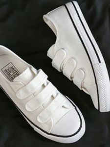 EU:36-44รองเท้าผ้าใบผ้าใบแบบผู้ชาย และผู้หญิงเหมือนกันไม่มีเชือกผูกรองเท้าใส่สบาย ๆ สไตล์ใหม่แฟชั่นใหม่ ที่มาพร้อมกับการจัดส่ง ที่รวดเร็ว และส่วนลด