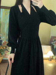 plus Size French Style V-Neck Knitted Dress Black Base Layer Autumn Winter Slimming Long Dress for plus Size Women