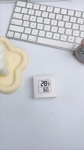 Nhiệt Ẩm Kế Điện Tử Mini Để Bàn Treo Tường – Máy Đo Nhiệt Độ Độ Ẩm Phòng Có Màn Hình LCD Hiển Thị Biểu Cảm Thông Minh