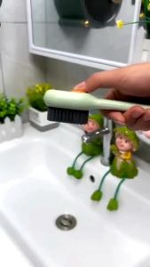 [BEC] Sikat Pembersih Multifungsi Sikat Pembersih Sepatu/Baju Cleaning Brush With Liquid Dispenser