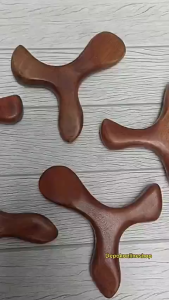 2 PCS Alat Pijit Telapak Kaki Tangan Refleksi Urut Kerokan Totok Pijat Segitiga Kayu