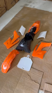 ชุดสีวิบาก ครบชุด KTM125 สีใหม่ ลุคแข่งโมโตครอส พลาสติกเกรดพรีเมียม ส้มดำสุดเท่ สำหรับสายลุยตัวจริง