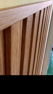 ตัวจบ ครอบฉาก  ไม้ระแนง ระแนงร่องลึก ไม้เทียม WPC  L- แบบ ตัวปิดครอบฉาก ไม้เทียมติดผนัง แผ่น wpc ระแนงติดผนัง