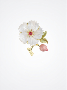 TH | Elegant Natural White Shell Brooch