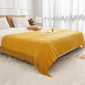 Nordic Style Fringe Knitted Blanket