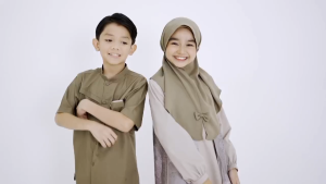 Nibras Sarimbit Elys Gamis Anak Perempuan Bahan Sky Silk Warna Brown Blue Olive Variasi Layer Set