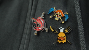 [Cinereplicas x Netflix] One Piece peripheral brooch cartoon Luffy&Buggy badge student backpack brooch badge anime decoration