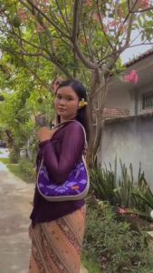 Tas Selempang Etnik Jameela Bag Goni Endek: Tas Wanita Handmade