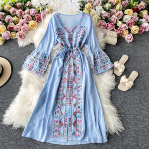 Ethnic Style Embroider Vacation Skirt Bohemia Beach Dress V Neck Split Waist Fitted Loose Dress Bell Sleeve