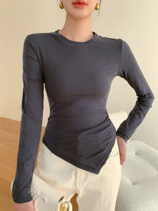 เสื้อยืดคอกลมแขนยาวทรงสลิมฟิตสำหรับผู้หญิง สีเทาเข้ม แฟชั่นฤดูใบไม้ร่วง 2024 ใหม่ เสื้อชั้นใน เสื้อผ้าทำงาน ผ้าฝ้ายผสมโพลีเอสเตอร์