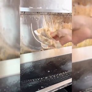 500ML Kitchen Oil Cleaner Multi-Functional Kitchen Foam Cleaner Spray Kitchen Grease Cleaner Oil Stain Cleaning Spray Range Hood Oil Stain Removal Kitchen Oil Stains Can Be Cleaned Free Nozzle