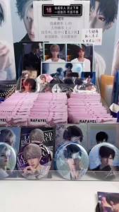 11Pcs/ Anime Game Demon Slayer card Nezuko Kamado Tanjirou Agatsuma Zenitsu Hashibira Inosuke Kochou Shinobu Pin Cosplay Badge with case Tinplate Brooch Prop