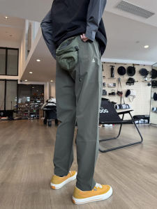 กางเกงทำงานผู้ชายสีเขียวทหารแห้งเร็ว กางเกงขายาวทรงหลวม ทรงตรง ทรงเอวกลาง ทรงลำลอง สำหรับกลางแจ้ง ฤดูใบไม้ร่วง กางเกงกีฬา