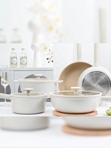 JEETEE Purity Ceramic Collection: PFOA/PFOS Free Non-Stick Wok Pan