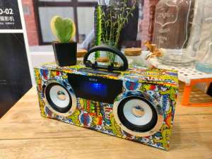 ลำโพงบลูทูธ Bluetooth รุ่น XQf-xc013 แสงสีเสียง ลำโพงไม้ งานขายดี มีหูหิ้ว