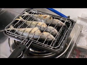 ACTIVEONE Outdoor BBQ Pemanggang Ikan Stail Jepun Portable BBQ Grill Fish Net Non Stick Pan With Tray Kitchenware - Fulfilled by ACTIVEONE