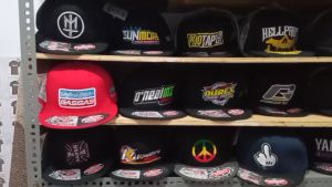 Topi Maternal & Snapback: Desain Menarik & Harga Terjangkau